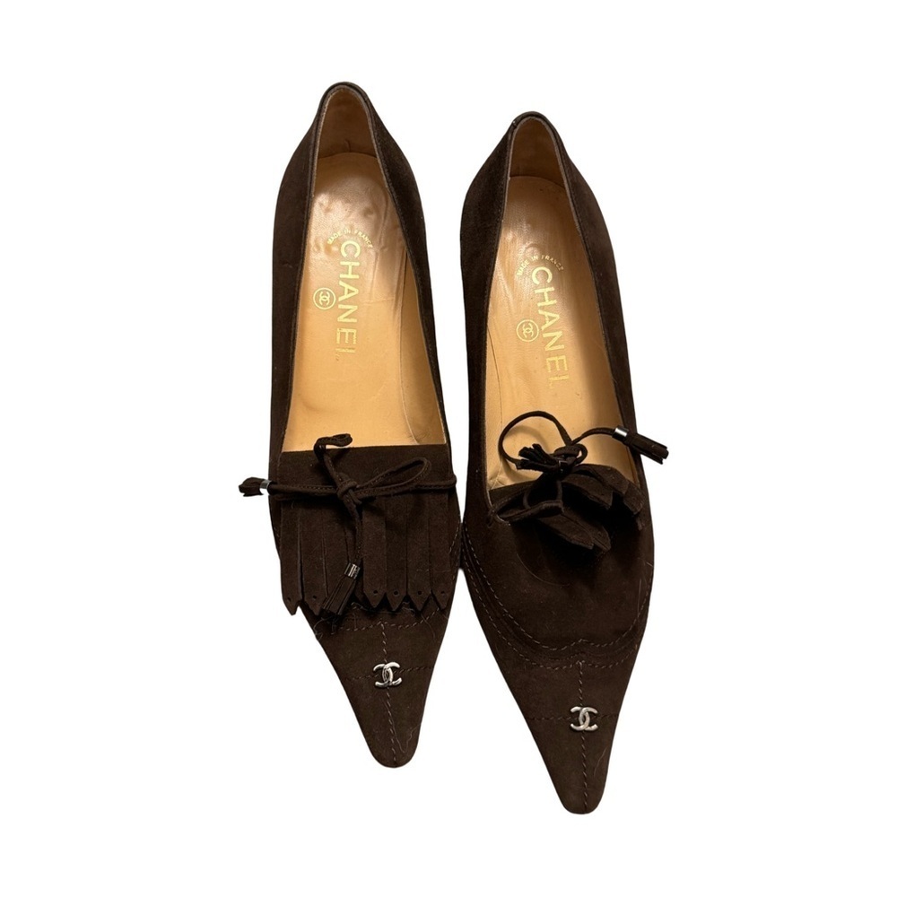 Chanel CC Fringed Suede Pumps EU 38 US 7.5 Brown Kitten Heel Classic Old Money - Picture 5 of 15